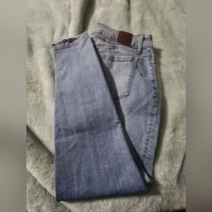 Maurices jeans